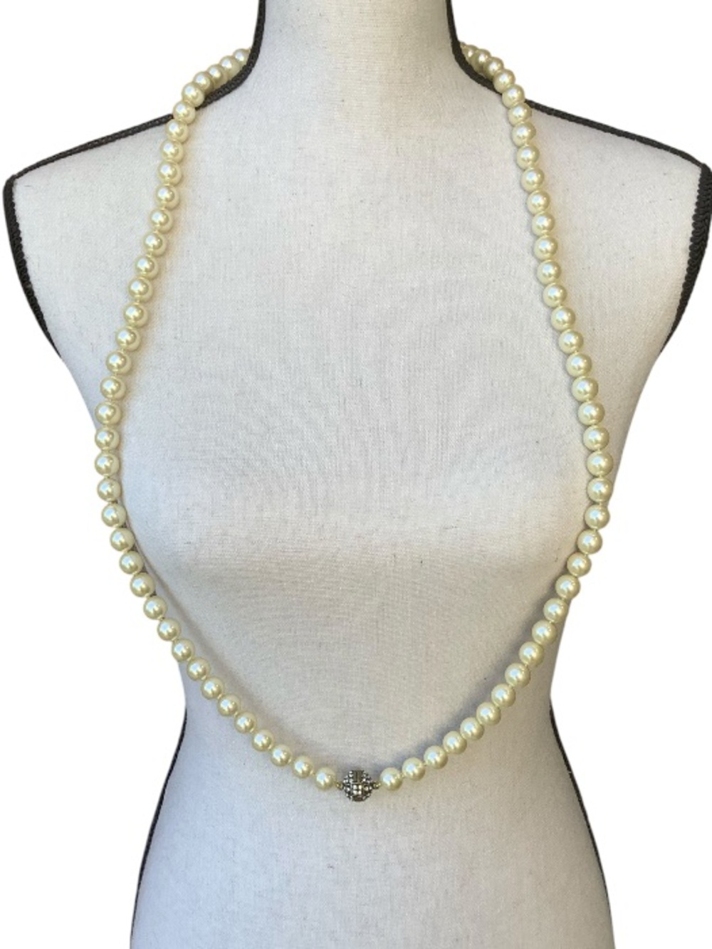 Heidi Daus 40” faux Pearl Swarovski Crystal Necklace - Picture 2 of 8